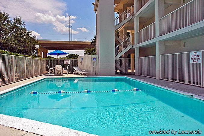 Motel 6 Houston, Tx - West Exterior photo